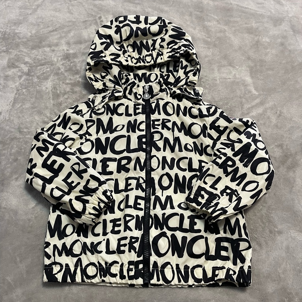 Price firm Moncler kids jacket